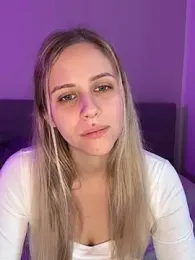 lunawolf21 webcam model stream image