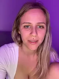 lunawolf21 webcam model stream image