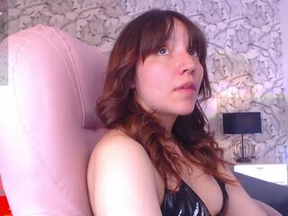 Eliza Golden webcam model stream image
