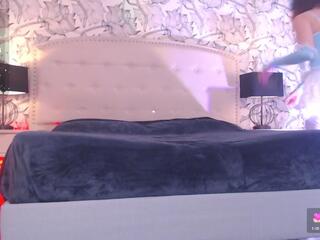 Eliza Golden webcam model stream image