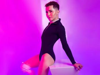 IzanRoss webcam model stream image