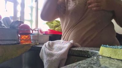 Cande_h webcam model stream image