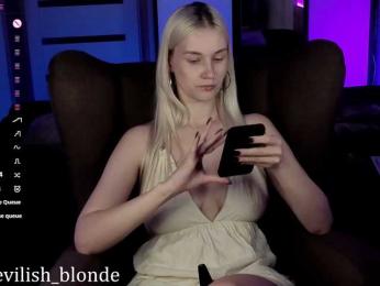 MikaKisa66624 webcam model stream image