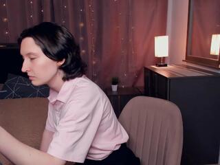 Indira Okura webcam model stream image