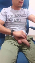 disableman webcam model stream image