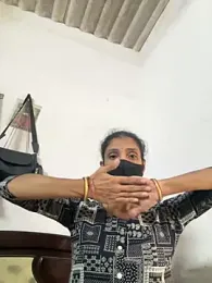 sweetreddy-02 webcam model stream image