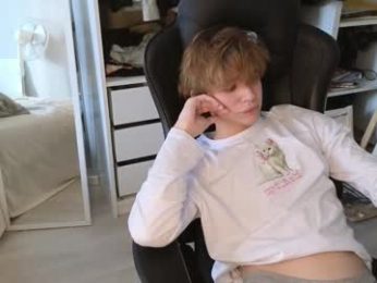 sw33theart_b0y webcam model stream image