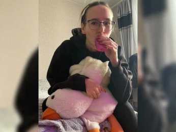MamiMango webcam model stream image