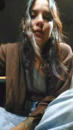 DarkhoneyX webcam model stream image