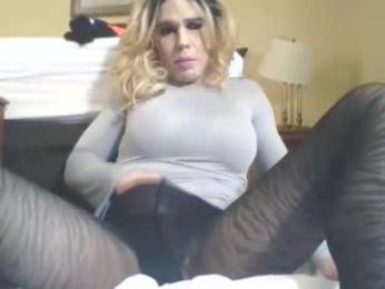 daniellledancing webcam model stream image