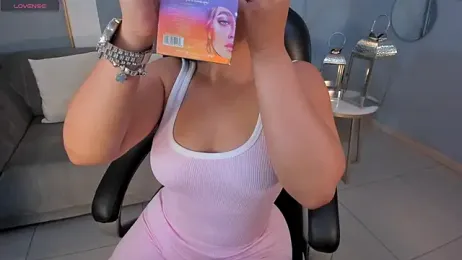MiaRoberts1 webcam model stream image