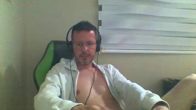 skinni_hot webcam model stream image