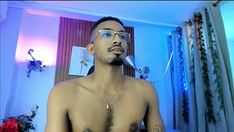 Darwin_mayo webcam model stream image