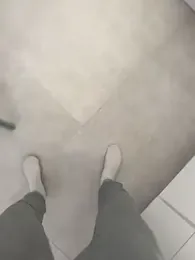 Manu97k webcam model stream image