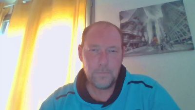 gentleman235 webcam cam4 model stream image