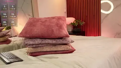 lexiee_grey_ webcam model stream image