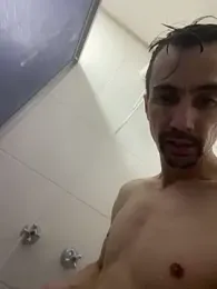 leozin01 webcam model stream image