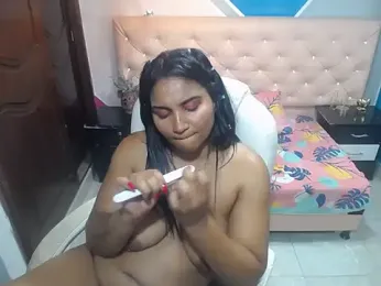 Celeste_wood webcam model stream image