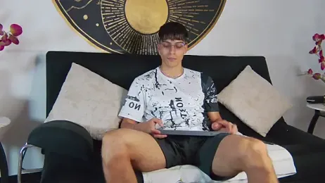 AlessioVitale webcam model stream image