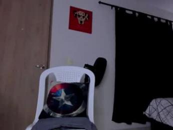 cloudy_pigdude webcam model stream image