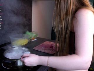 Elizabeth Kettelle webcam model stream image