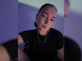 dreamgirl03 webcam model stream image