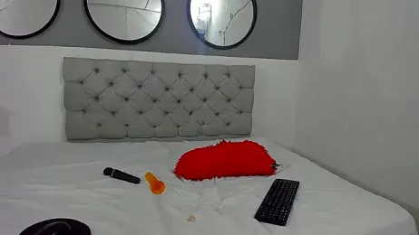 Sophie_and_andress webcam model stream image