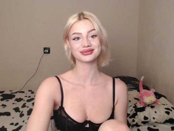 RealLinaaa webcam model stream image