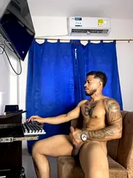 Kylian_Alessandro webcam model stream image