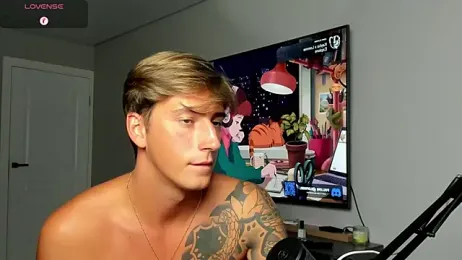 DaniHort webcam stripchat model stream image