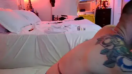 Luv2SuckBWC92 webcam model stream image