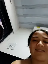 Liancy webcam model stream image