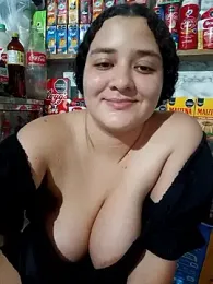 Liancy webcam model stream image