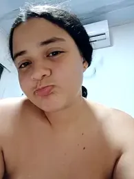 Liancy webcam model stream image