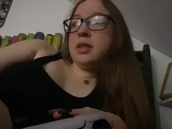 Freaky-Doll webcam model stream image