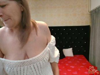 Lillyhott webcam model stream image