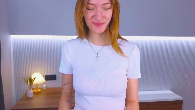 TennilleSlaven webcam model stream image