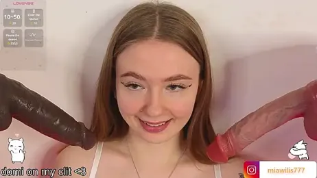 MiaWillis_ webcam model stream image