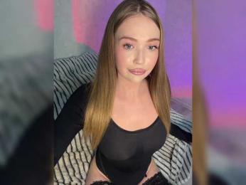 MILEDIUM webcam bongacams model stream image