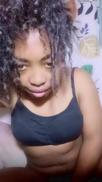 Bklmy02 webcam model stream image