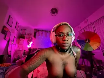 VixenCapri webcam model stream image