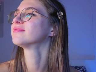 yumiai webcam camsoda model stream image