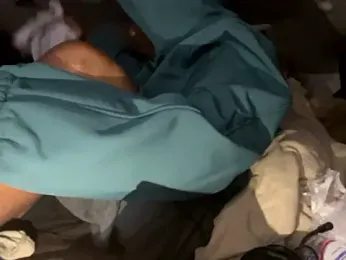 SlimeCrownzOut5 webcam model stream image