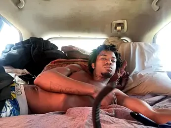 SlimeCrownzOut5 webcam model stream image
