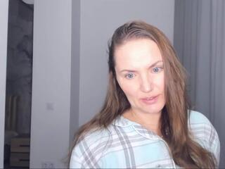 Audrey Wild webcam model stream image