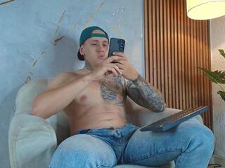 Connor Seven webcam flirt4free model stream image