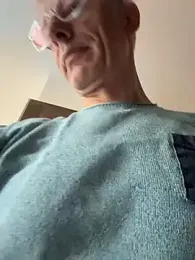 SexyLeon8 webcam model stream image