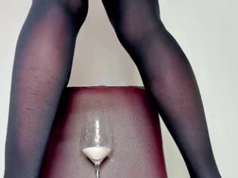 melania_browis webcam model stream image