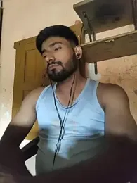 Lustynani webcam model stream image