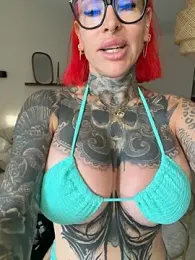 CatCoxx webcam model stream image